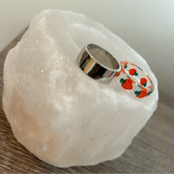 Set of 2 - Cute Fruits Rings! Cherry and Strawberry - Picture 9 of 14